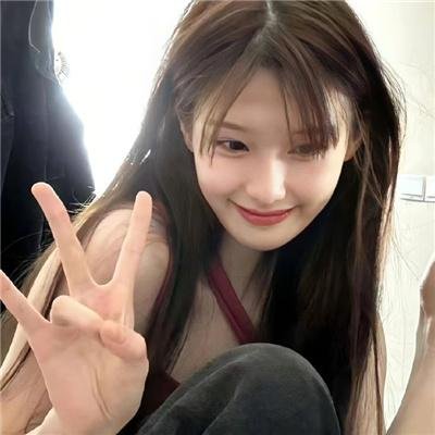 他从火光中走来